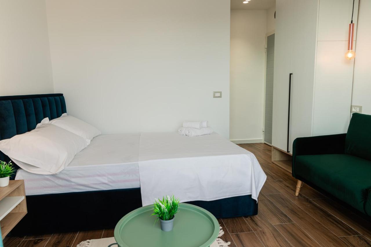 Prime Location Studio In Tirana Kültér fotó